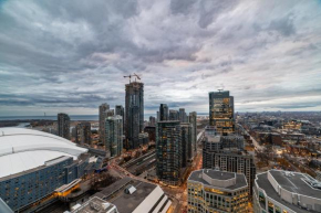 Luxury Condo w/Mesmerizing Sunset Views & FREE Parking